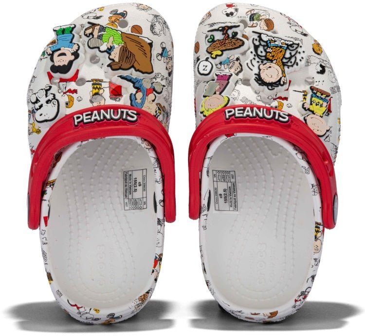Crocs Classic Clog + Snoopy - itzy bitsy