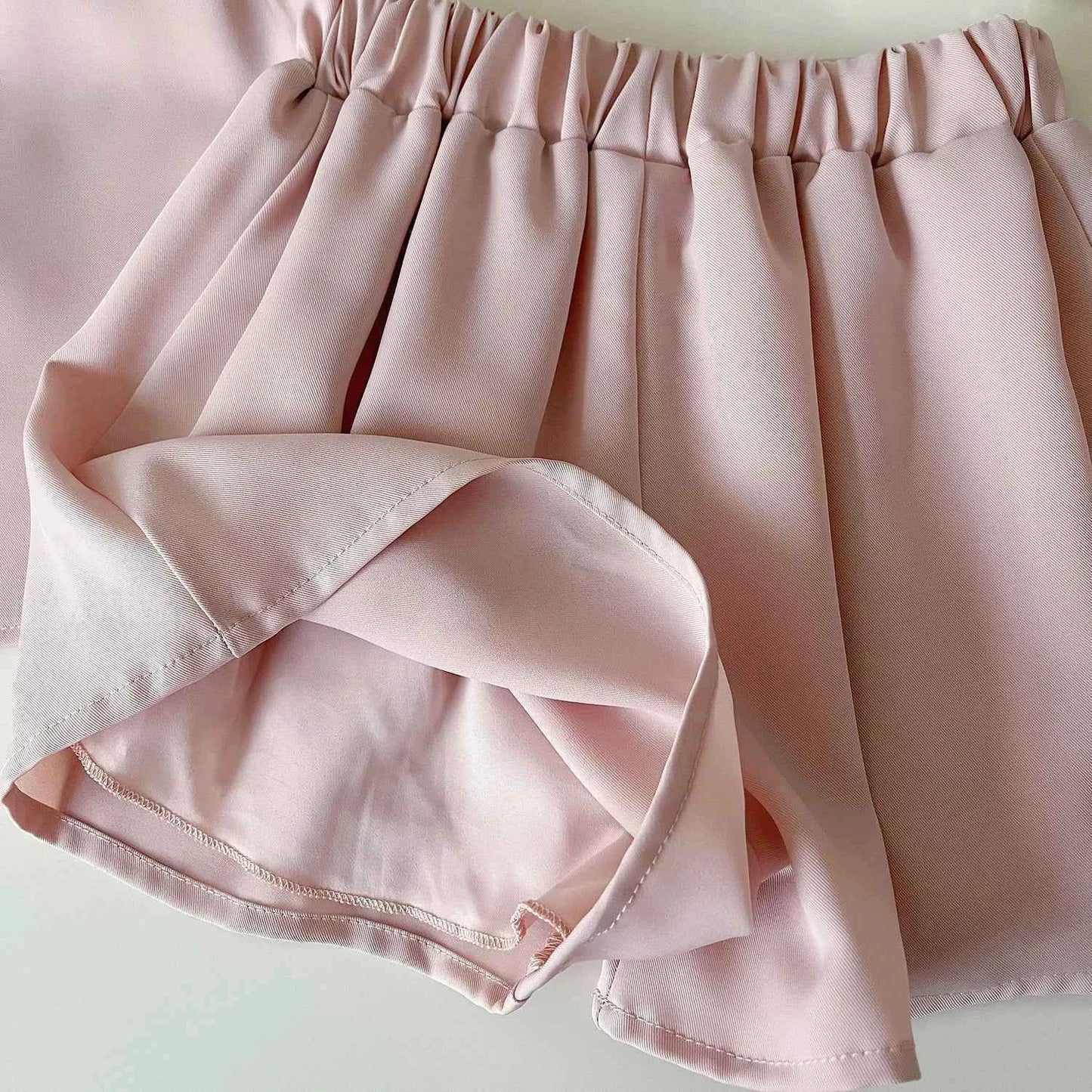 Girls Flower Sleeveless Top + Pleated Short Outfit Set - White