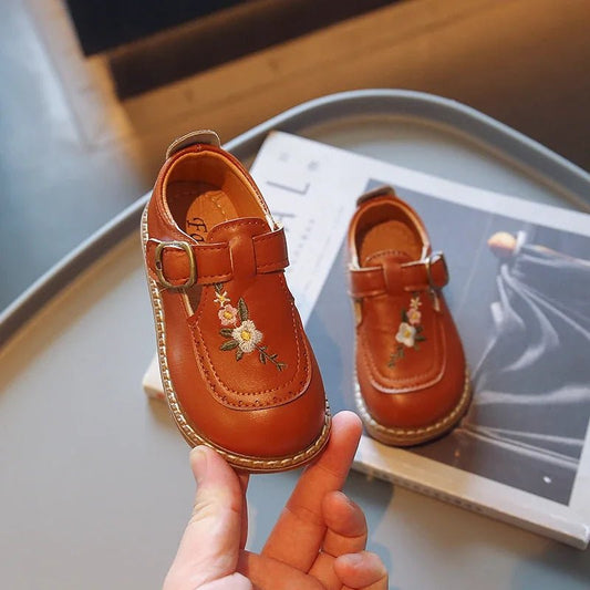 Girls Mary Janes Embroidered Floral Vintage Shoes - itzy bitsy