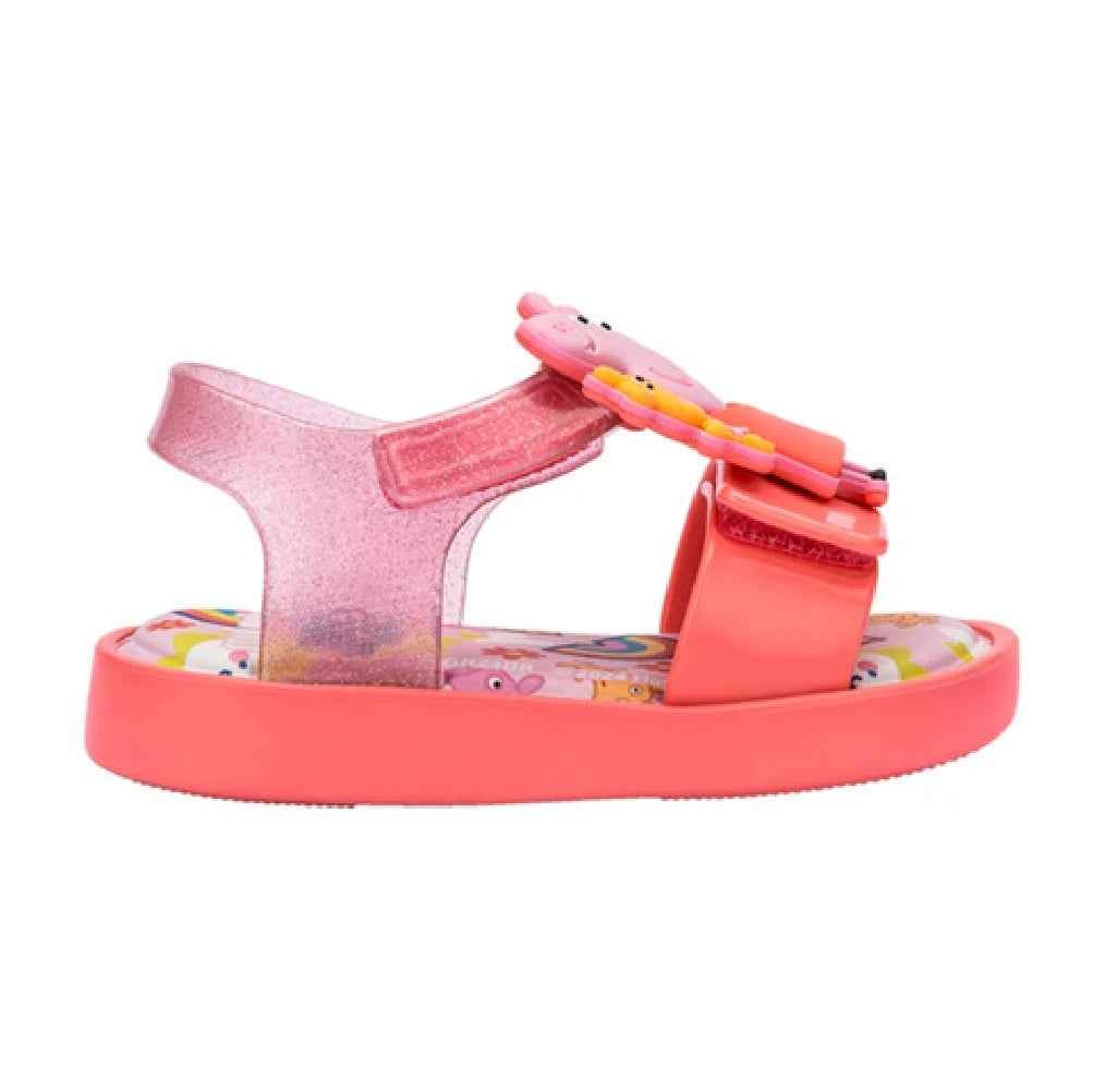 766ff9a8-e5f6-4680-86e5-631157056bfe