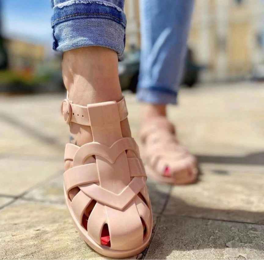 MELISSA HEART SANDAL + CAPETOS