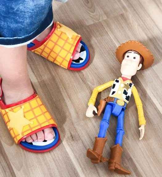 MINI MELISSA BEACH SLIDE + TOY STORY