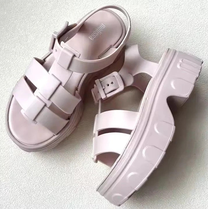 46c00117-b6f8-4269-971c-e83070680e36