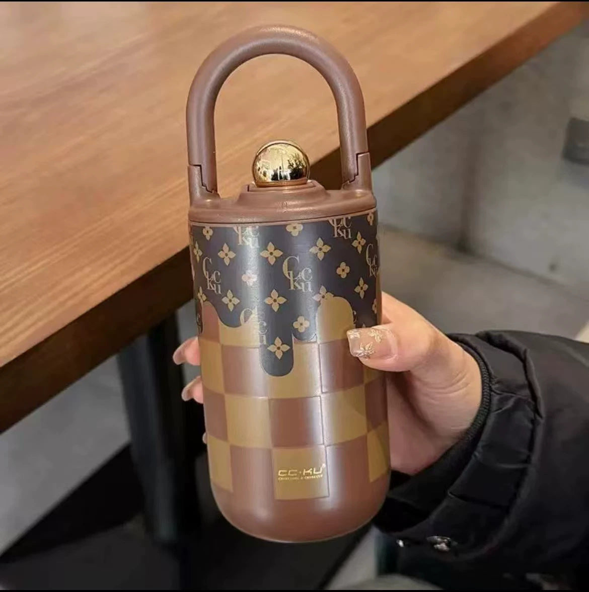 Stainless Steel Vacuum Cup Retro Fashion Water Bottle