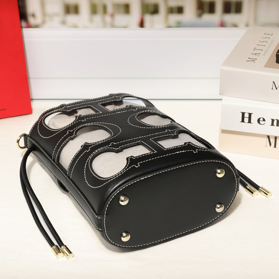 CHCH Doma Insignia Cut Out Bucket | Small Shoulder Bag