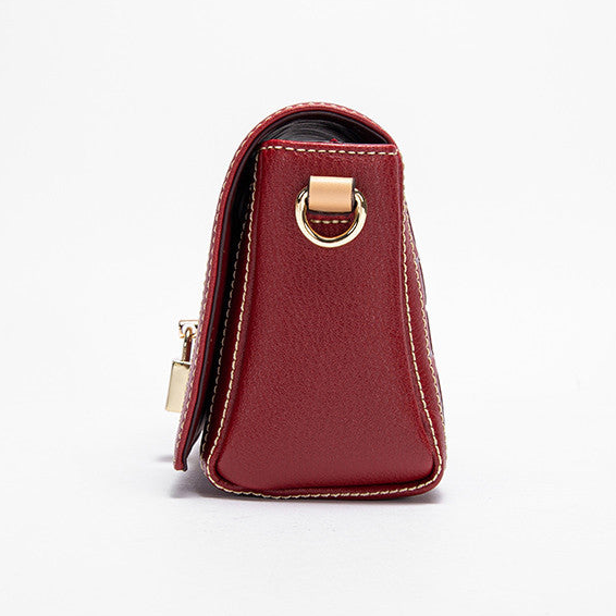 CHCH Women Medium Locked Crossbody Bag
