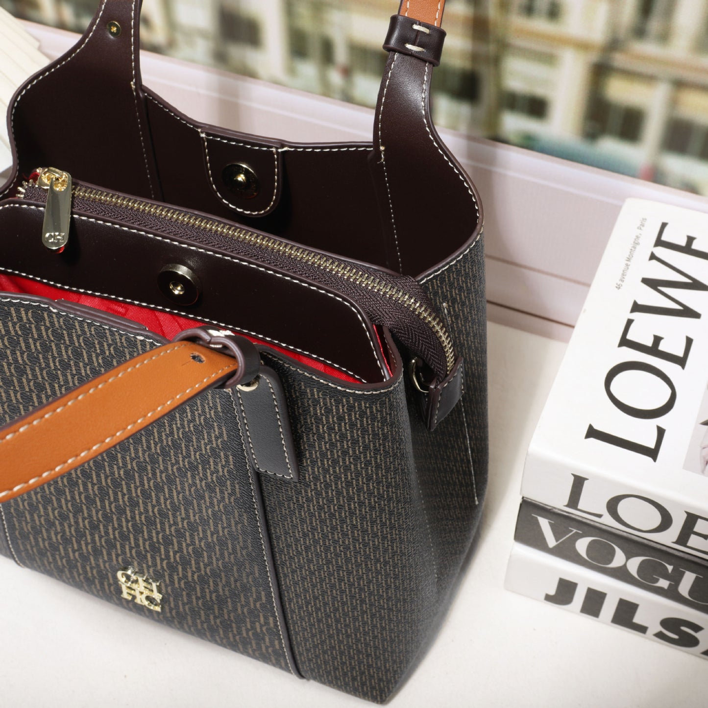 CHHC Women's Crossbody Bucket / Hand Bag