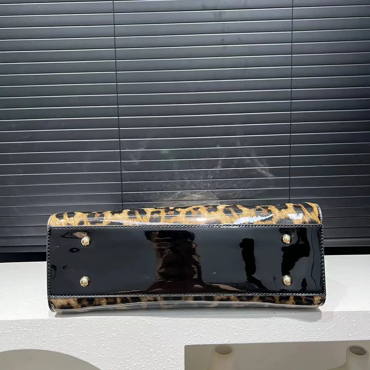 Ladies' Retro Leopard Print Handbag