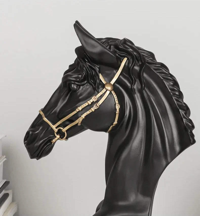 Modern Minimalist Horse Head Statue, Nordic Design Resin Sculpture