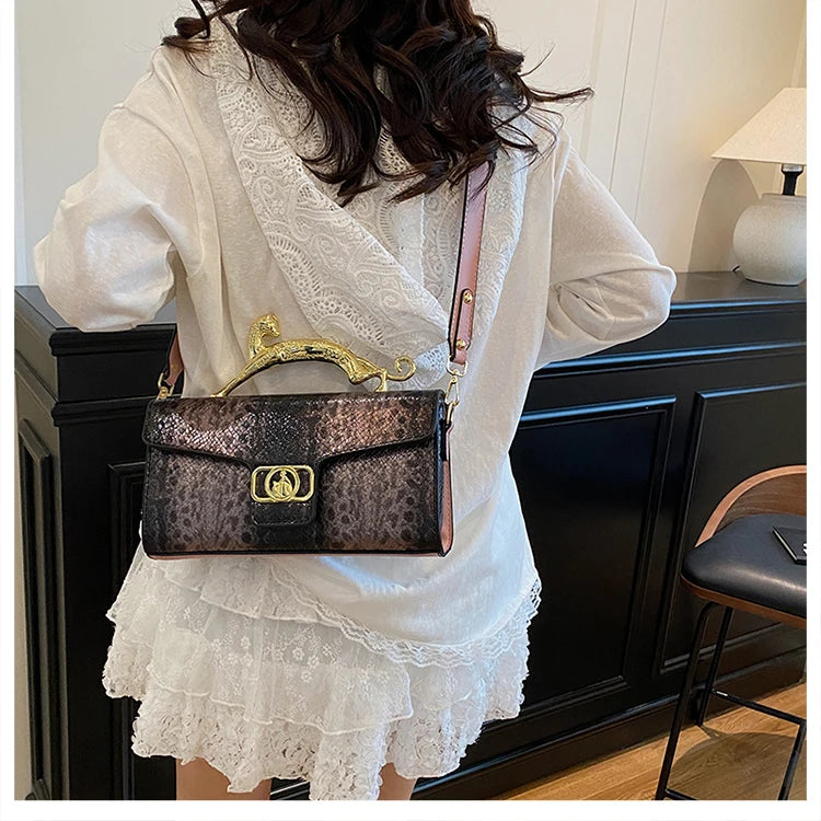 Insular Gradient Color Ladies Crossbody Bag / Handbag