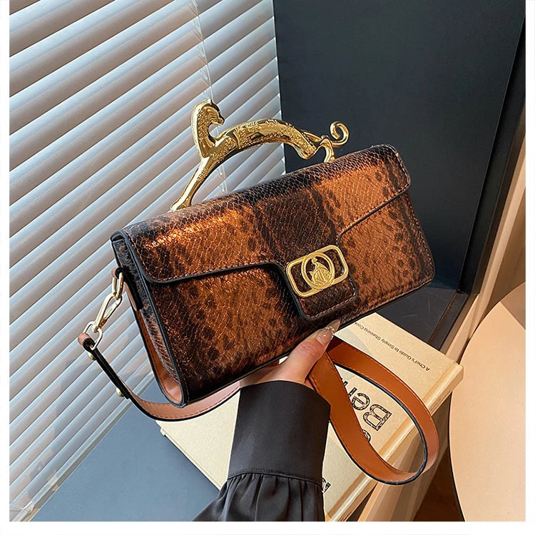 Insular Gradient Color Ladies Crossbody Bag / Handbag