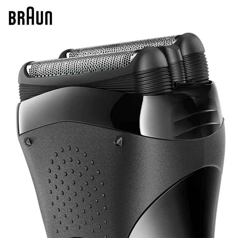 Braun S3 301s Electric Shavers - itzy bitsy