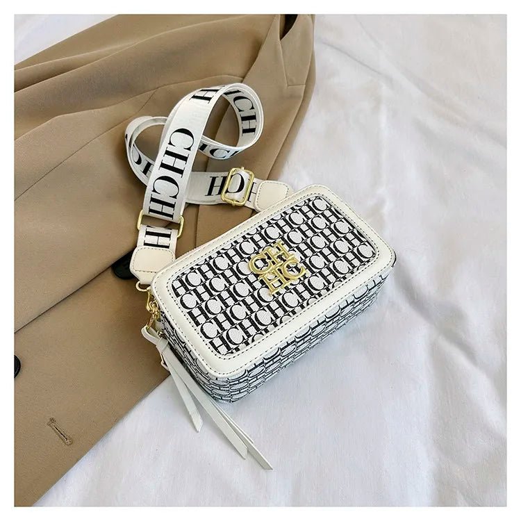 CH Women's Trendy Camera Crossbody Bag - itzy bitsy