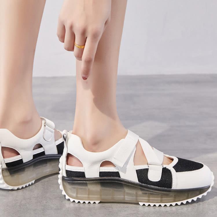 【Taroko】Gradient Thick Bottom Hollow Jelly Toe Sports Sandals (2 Colors Available)