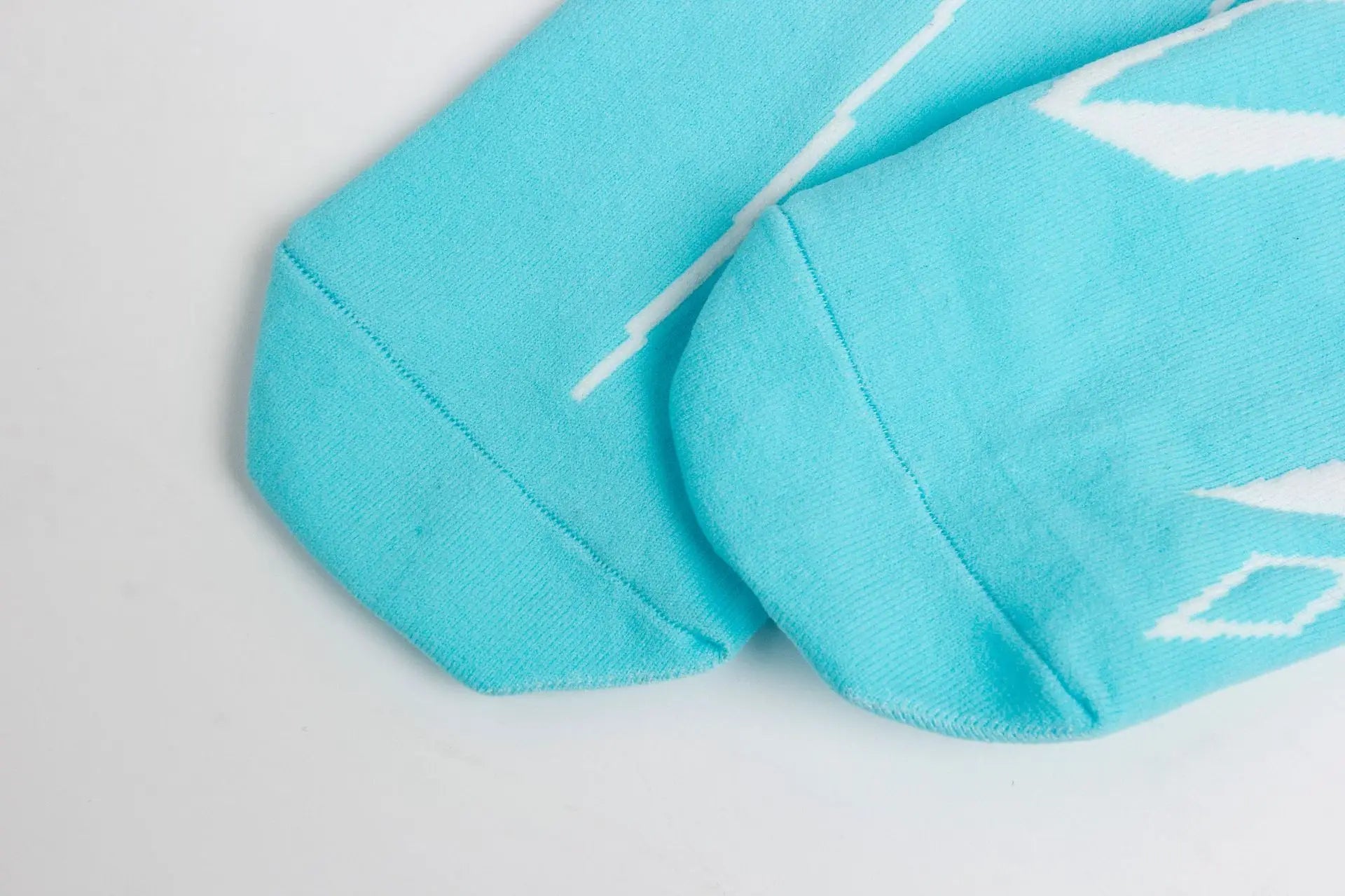 Disney Frozen Elsa Cartoon Socks - itzy bitsy