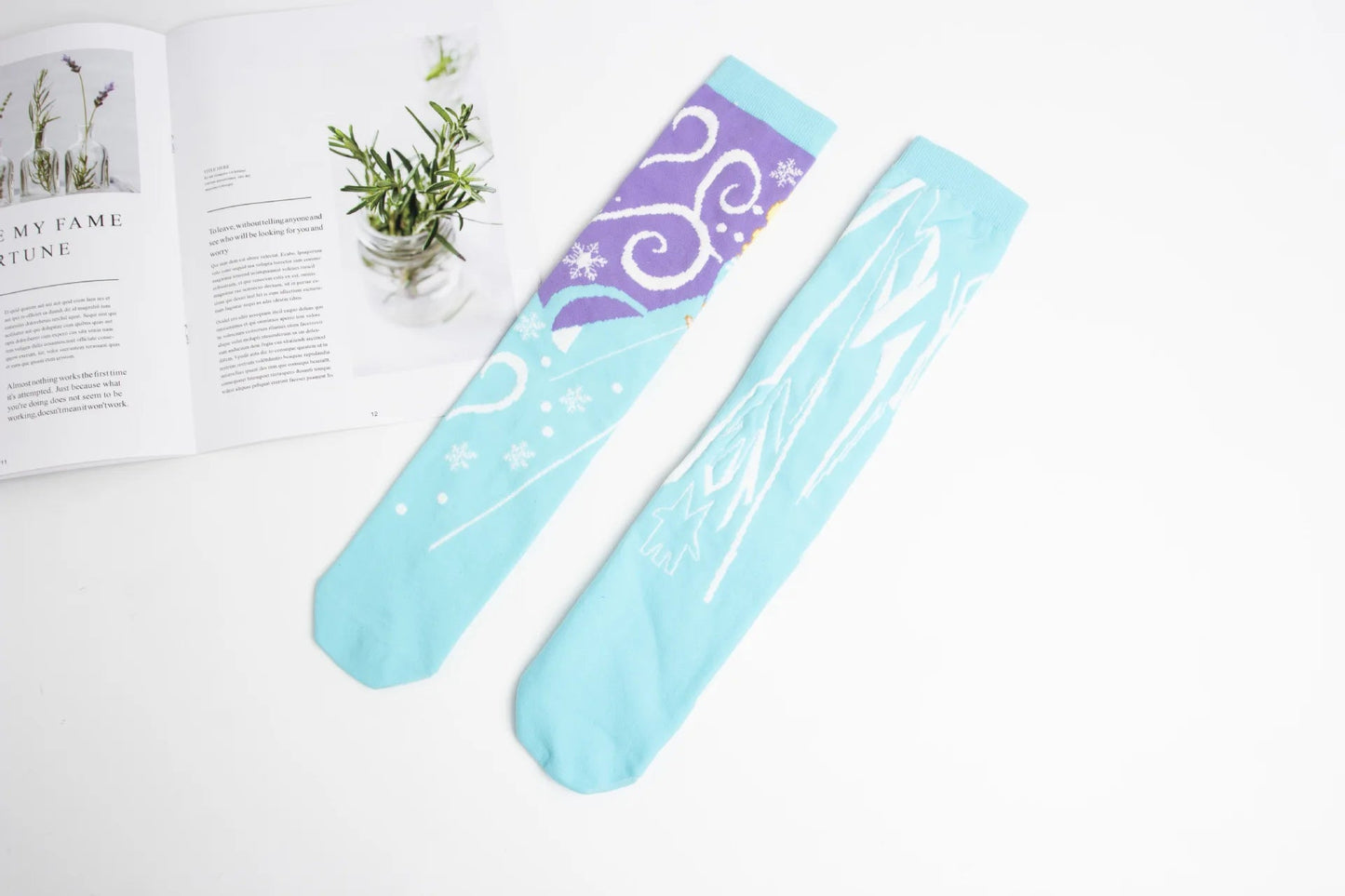 Disney Frozen Elsa Cartoon Socks - itzy bitsy