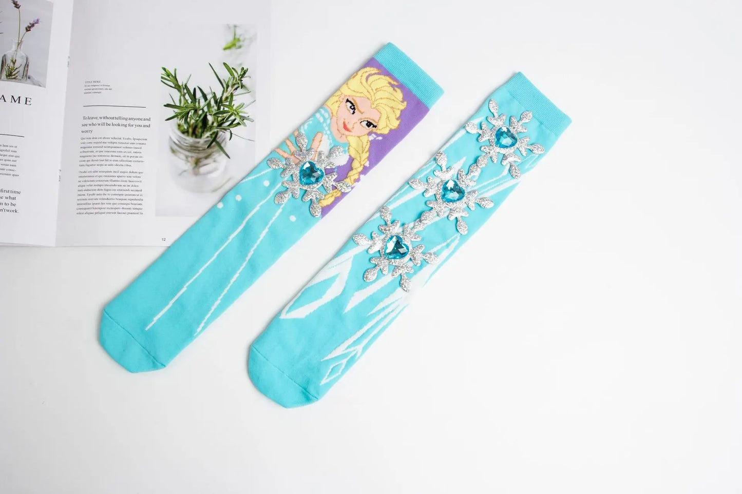 Disney Frozen Elsa Cartoon Socks - itzy bitsy
