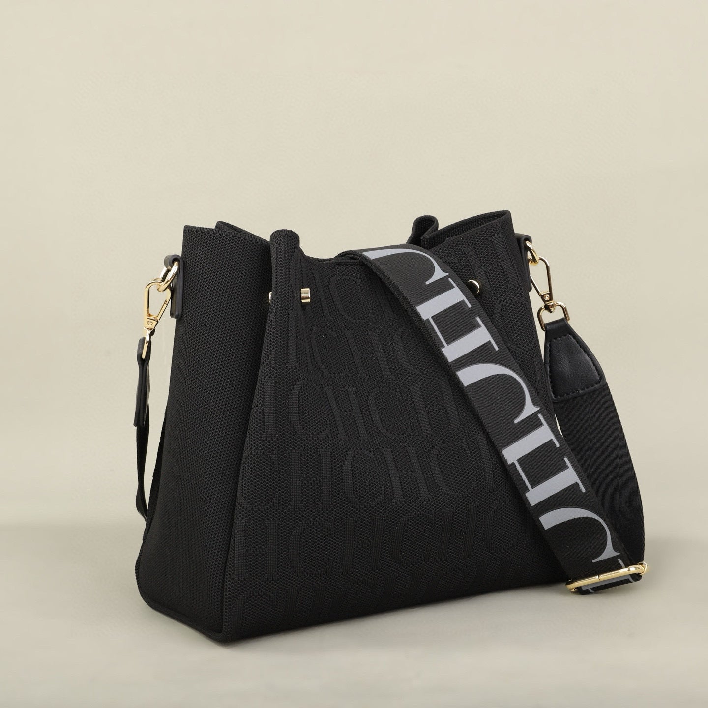 CHCH Andy 7 Bucket/Shoulder Bag