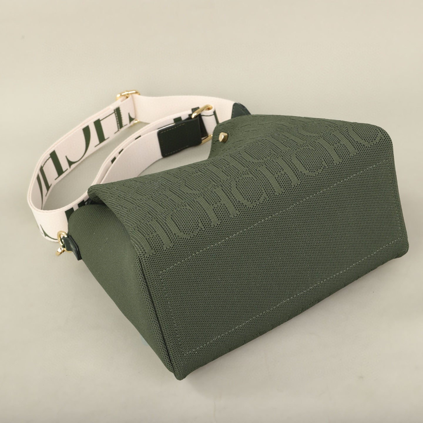 CHCH Andy 7 Bucket/Shoulder Bag