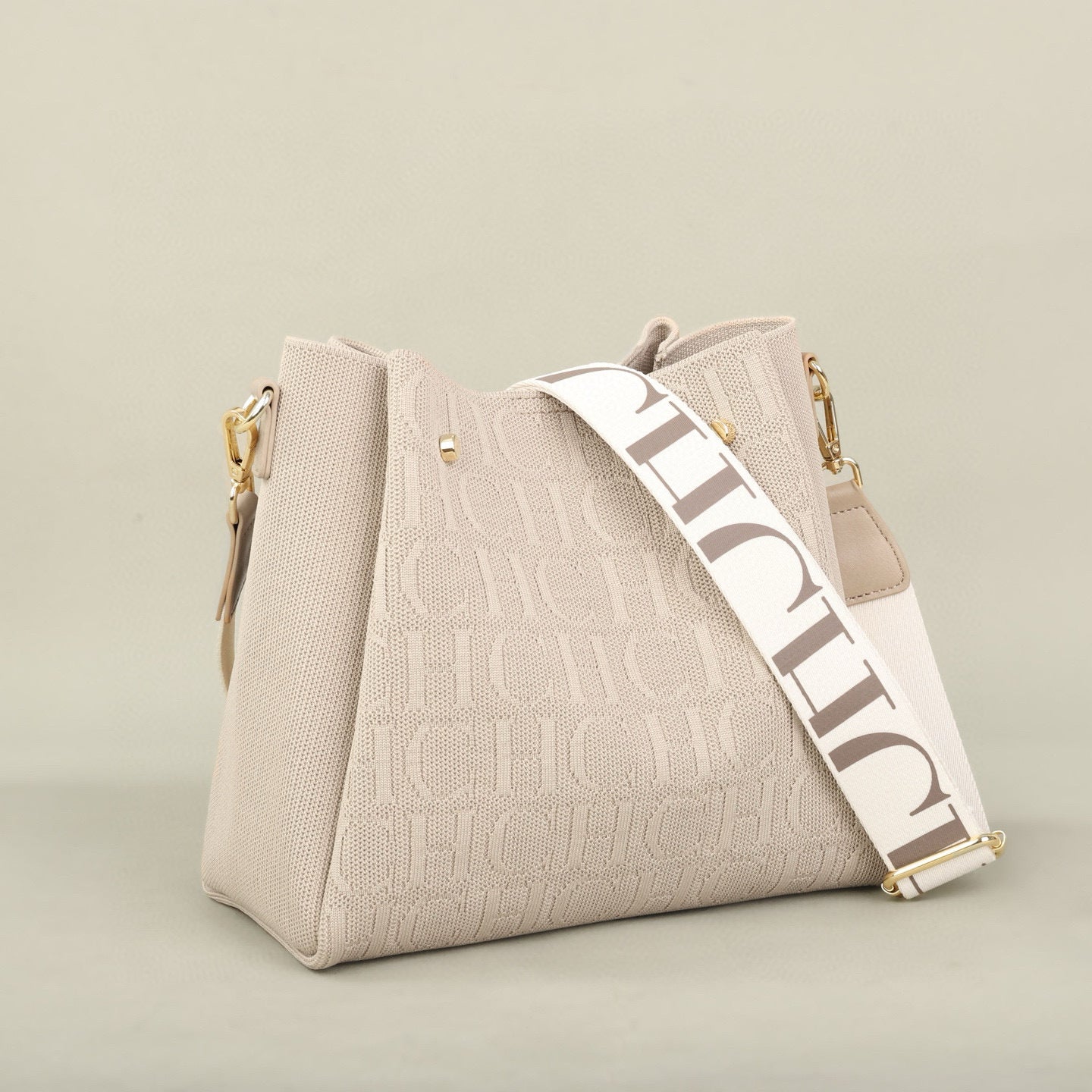 CHCH Andy 7 Bucket/Shoulder Bag