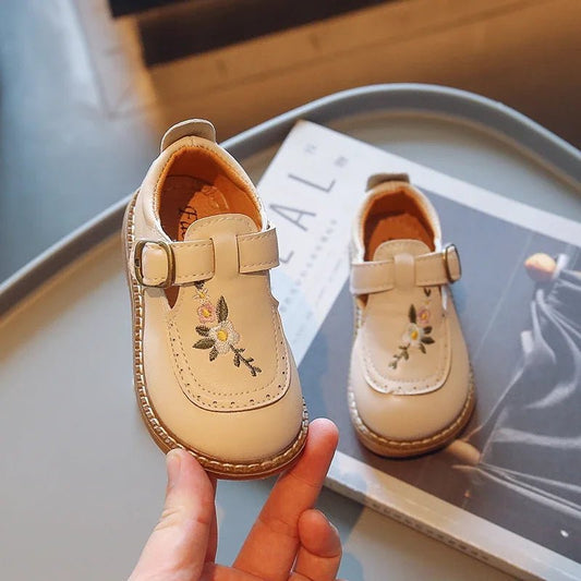 Girls Mary Janes Embroidered Floral Vintage Shoes - itzy bitsy