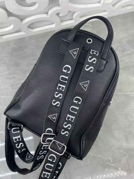 Guess Backpack - itzy bitsy