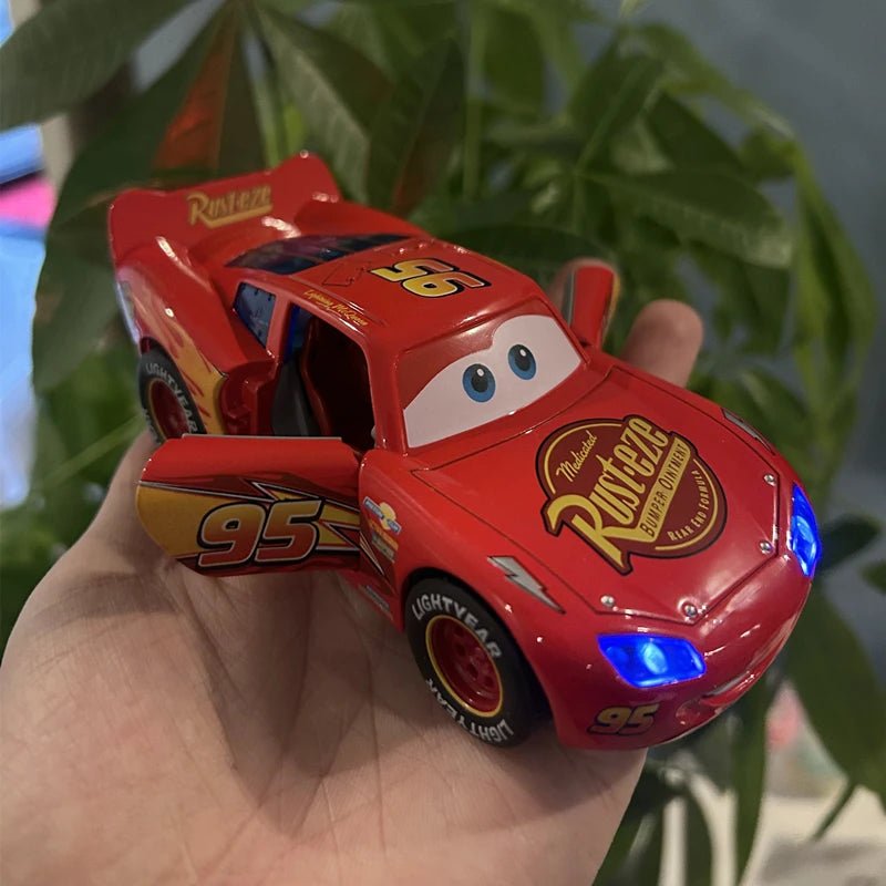 Lightning McQueen Metal Diecast With Lights Inertial Pull - Back Wheel - itzy bitsy