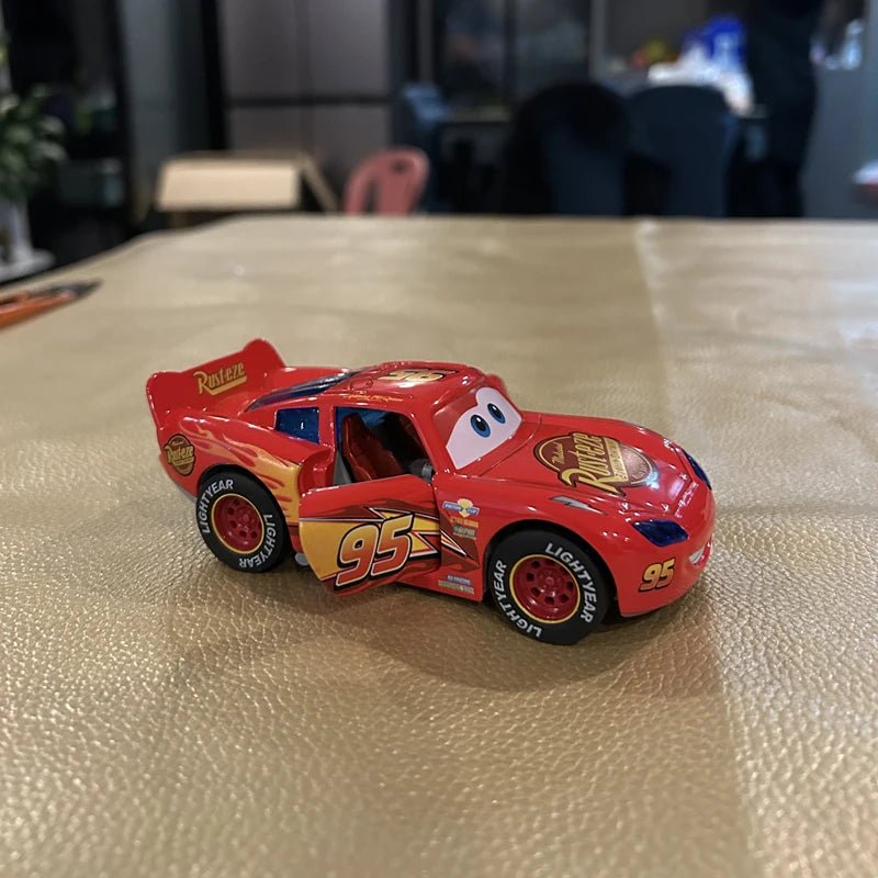 Lightning McQueen Metal Diecast With Lights Inertial Pull - Back Wheel - itzy bitsy