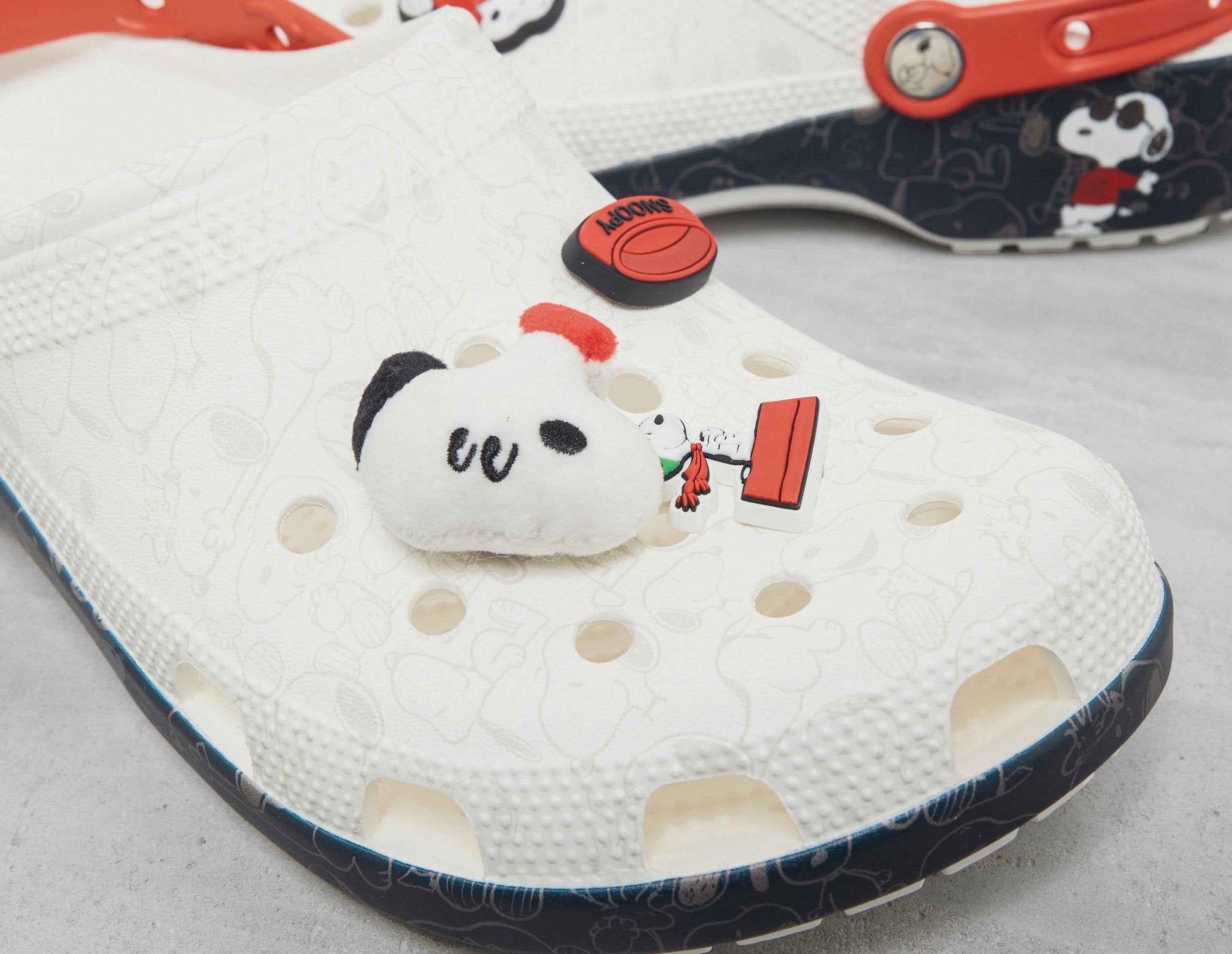 Crocs + Peanuts Classic Clog