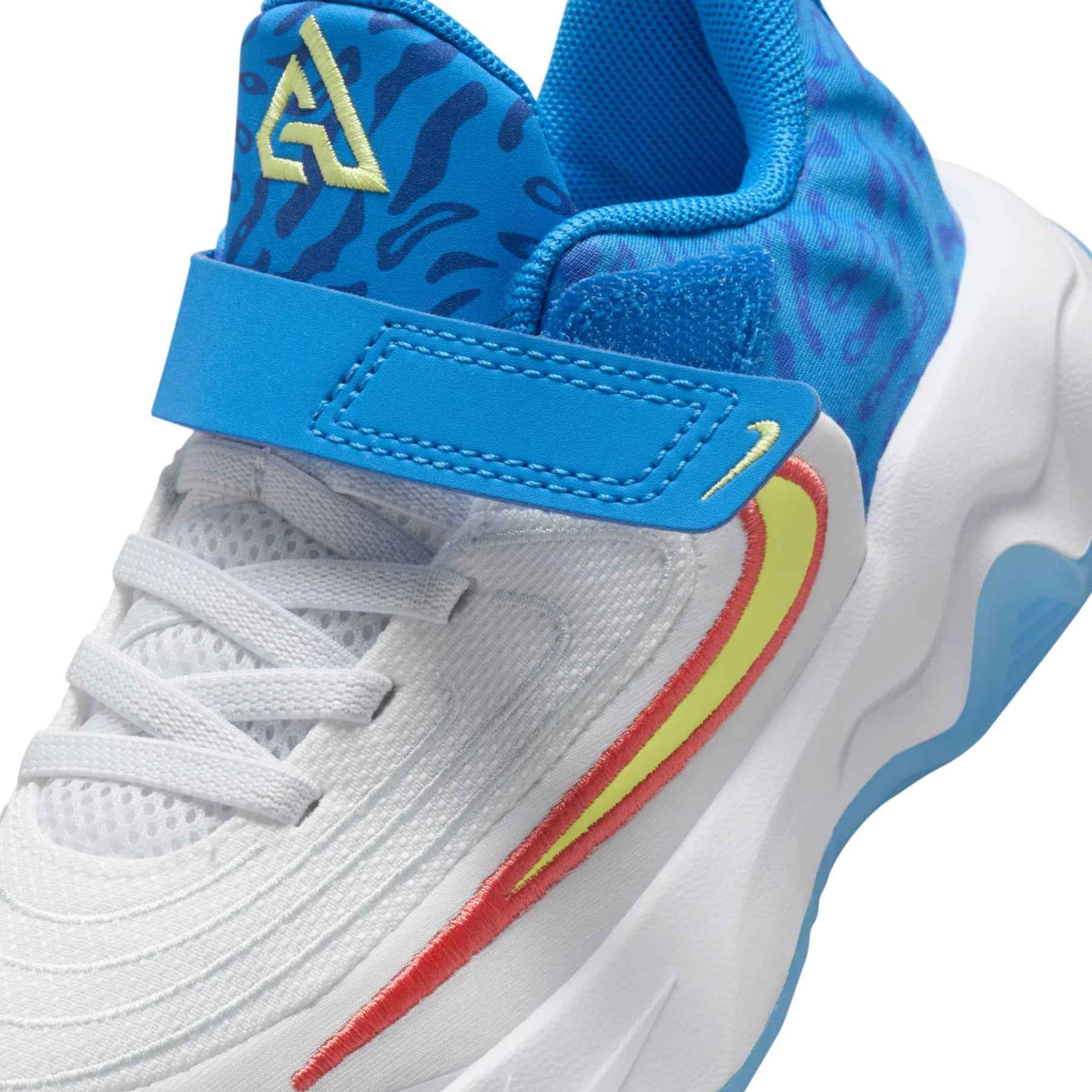 NIKE (PS) Nike Giannis Immortality 4 SE 'White Photo Blue Lemon' Shoes
